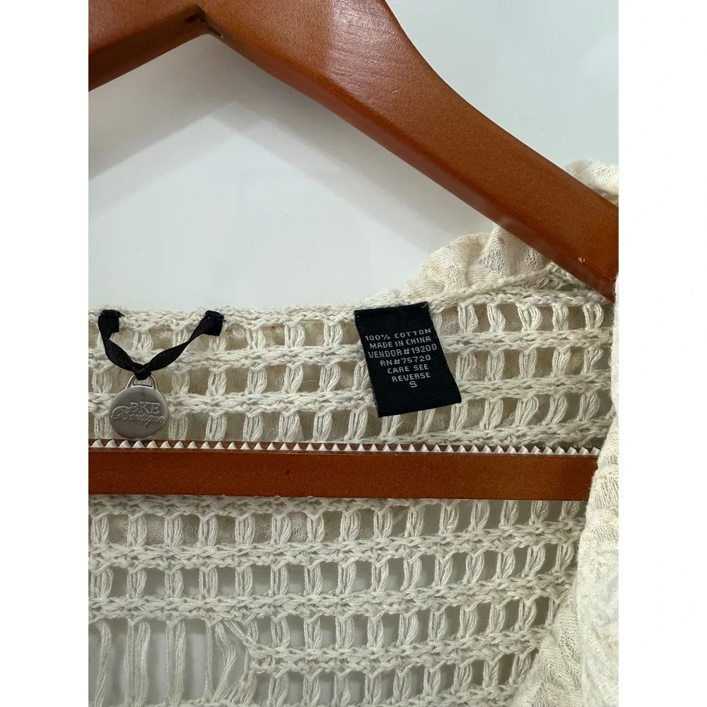 BKE Boutique Cream Crochet Open Knit Ruffle Cardigan Bolero Boho Womens Small